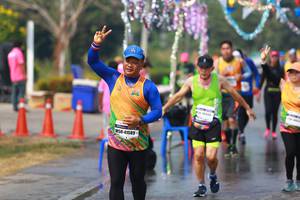 BIB: 41589
                            <button type="button" onclick="openModal(9914597)" class="btn btn-primary btn-sm float-right btn-popup" data-toggle="modal" data-target=".modal-high-quality">
                        <i class="fas fa-shopping-cart"></i> Add to Cart
                    </button>
                                            <button type="button" onclick="isThisMe(9914597, true)" class="btn btn-success btn-sm float-right btn-popup btn-isme hidden" data-toggle="tooltip" data-placement="bottom" title="นี่คือรูปของคุณใช่ไหม คลิกที่นี่เพื่อเอาเข้าอัลบั้ม">
                        <i class="fas fa-plus"></i> Add to album
                    </button>
                    <button type="button" onclick="isThisMe(9914597, false)" class="btn btn-warning btn-sm float-right btn-popup btn-isnotme hidden">
                        <i class="fas fa-ban"></i> Remove from album
                    </button>